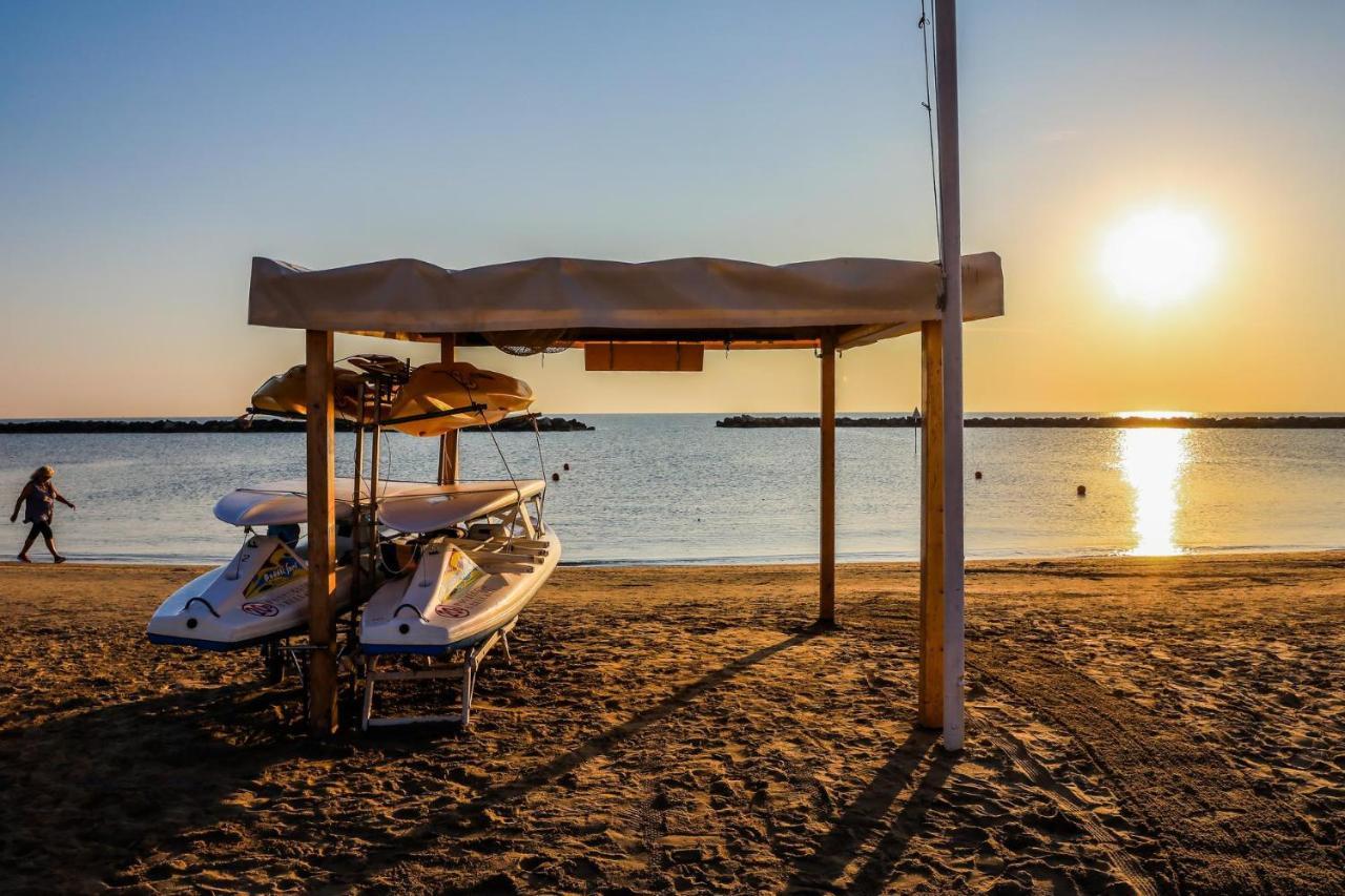 Hotel Loris - Valentini Family Village Μπελάρια-Ιτζέα Μαρίνα Εξωτερικό φωτογραφία
