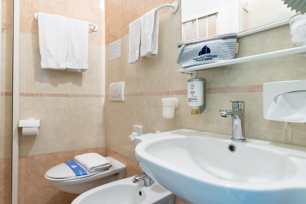 Hotel Loris - Valentini Family Village Μπελάρια-Ιτζέα Μαρίνα Εξωτερικό φωτογραφία