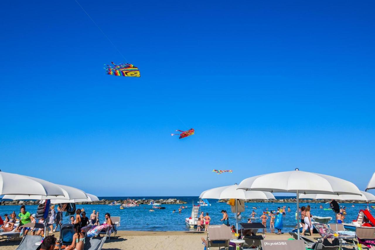 Hotel Loris - Valentini Family Village Μπελάρια-Ιτζέα Μαρίνα Εξωτερικό φωτογραφία