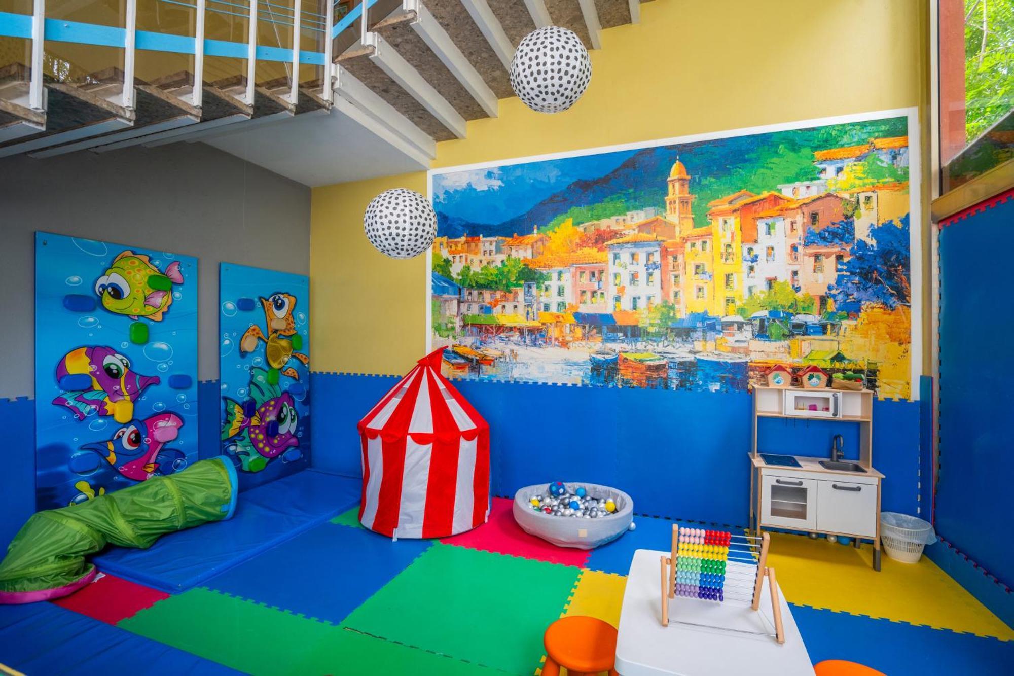 Hotel Loris - Valentini Family Village Μπελάρια-Ιτζέα Μαρίνα Εξωτερικό φωτογραφία